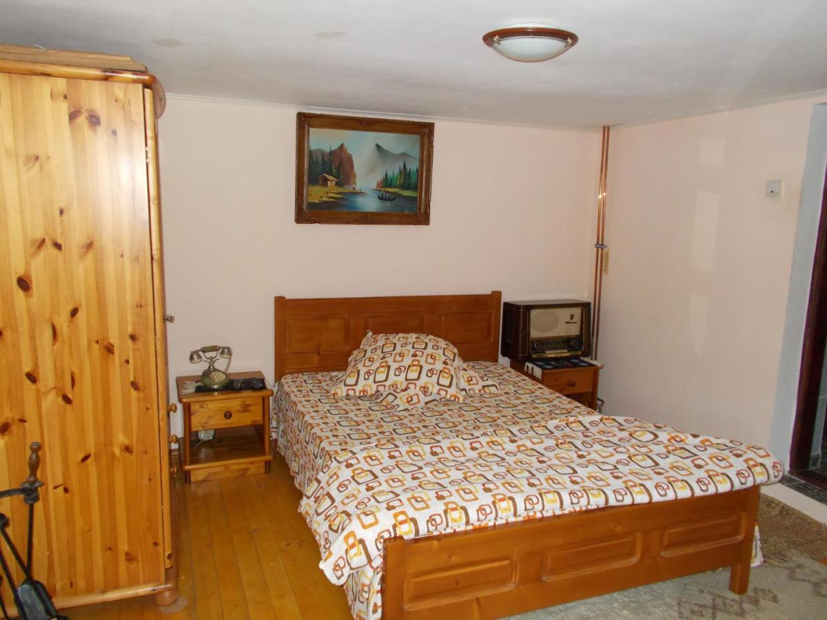 Conacul Grecului 1 Guest House Ilovita Exterior foto